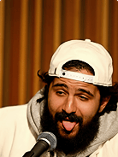 Mo